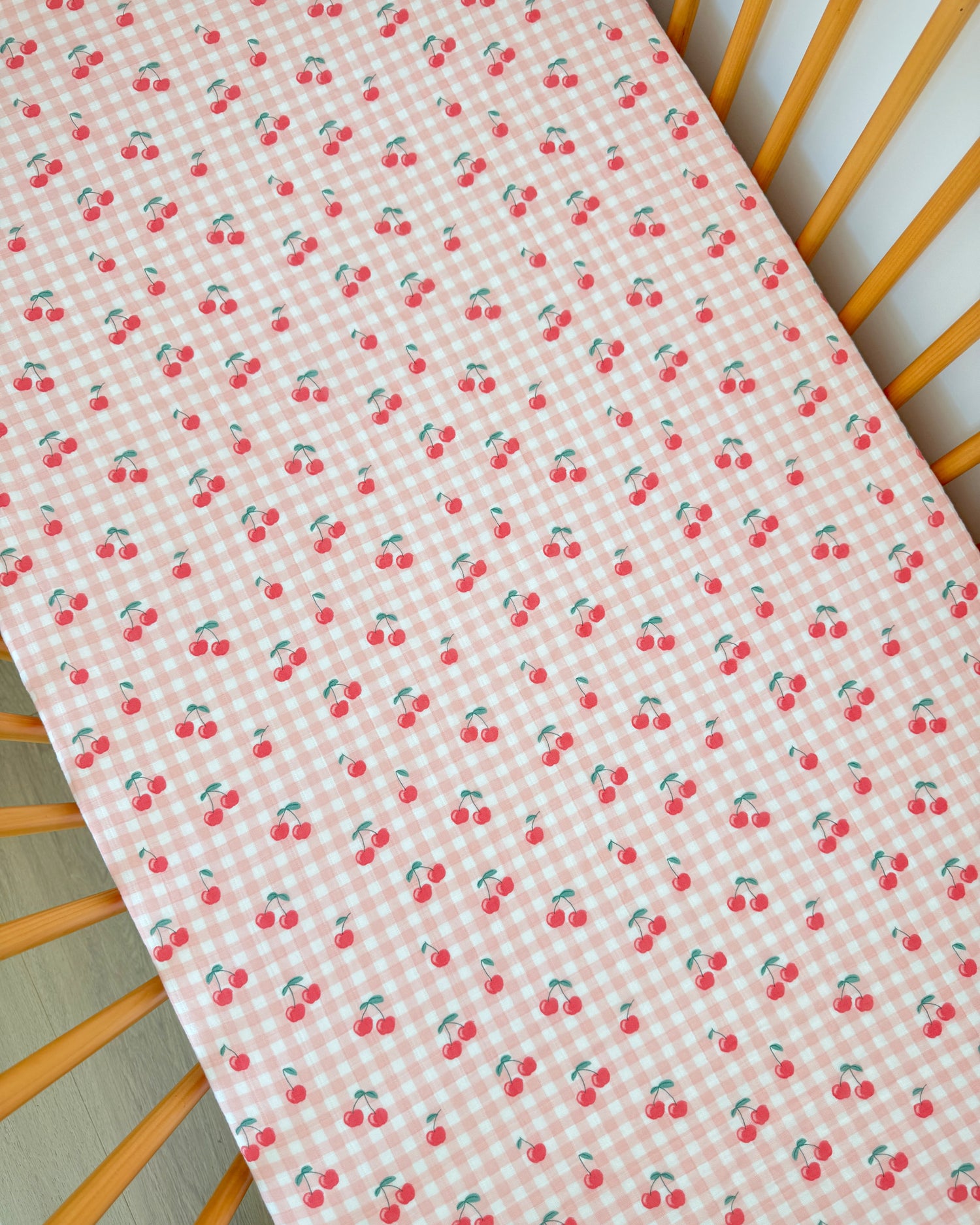 Gingham Cherries / Muslin Crib Sheet