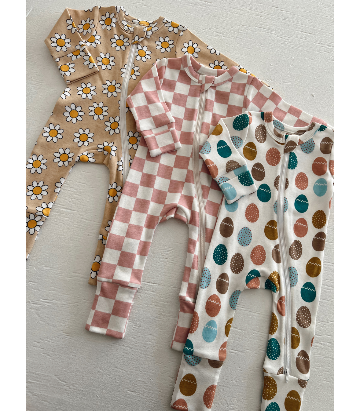 Strawberry Shortcake Checkerboard / Organic 2-Way Zip Romper