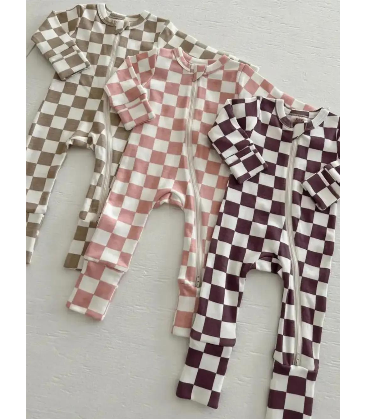 Strawberry Shortcake Checkerboard / Organic 2-Way Zip Romper
