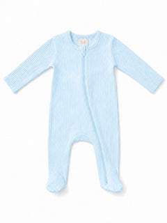 Light blue, ribbed baby sleep suit with long sleeves and a front zipper for easy dressing. Soft and cozy fabric.