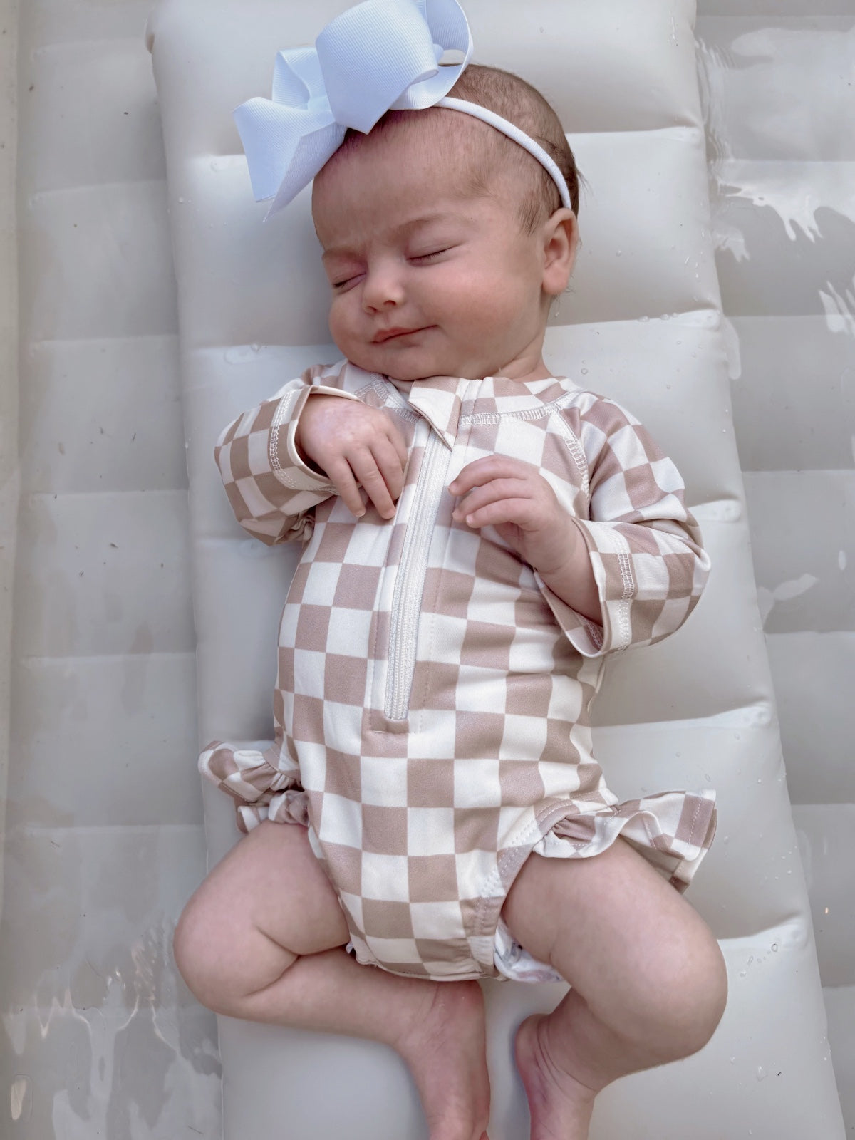 Tiramisu Checkerboard / Skipper Rashguard Swimsuit / UPF 50+