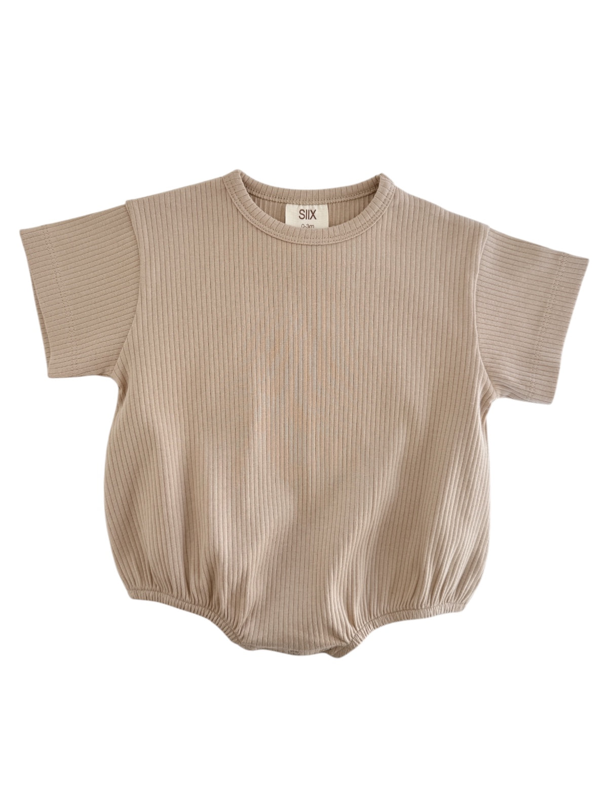 Beige ribbed short-sleeve baby bodysuit with a stretchy waistband. Ideal for comfort and style.